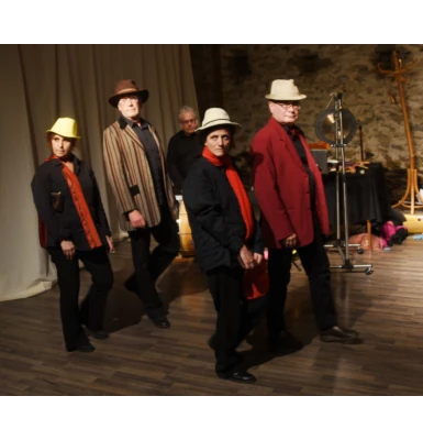 Un riche trois pauvres